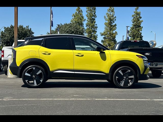 2025 Nissan Kicks SR