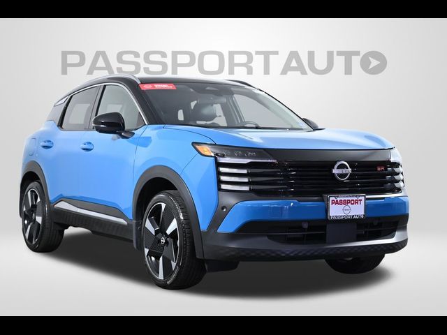 2025 Nissan Kicks SR