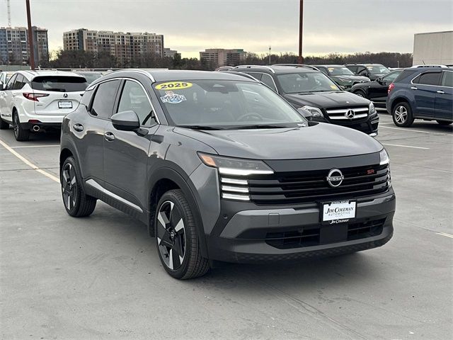 2025 Nissan Kicks SR