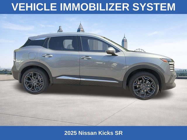 2025 Nissan Kicks SR