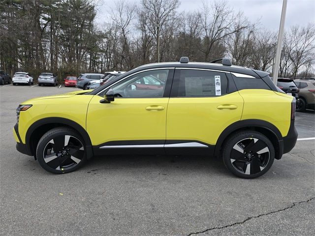 2025 Nissan Kicks SR