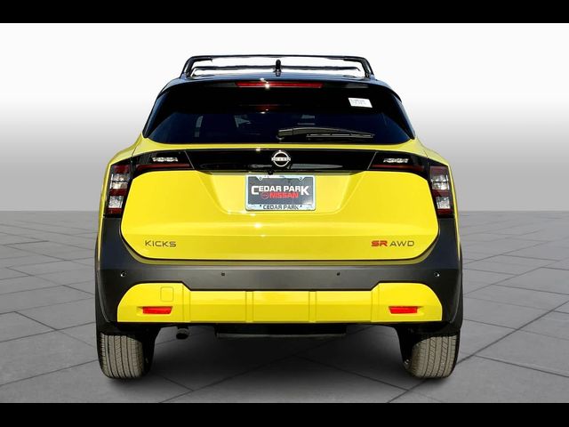 2025 Nissan Kicks SR