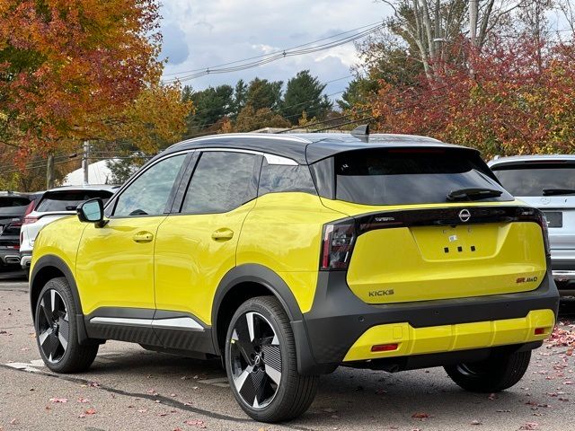 2025 Nissan Kicks SR