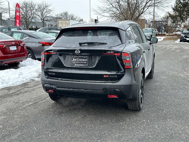 2025 Nissan Kicks SR