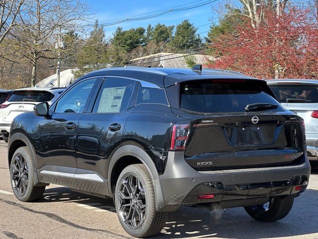 2025 Nissan Kicks SR