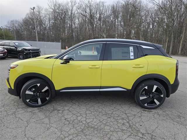 2025 Nissan Kicks SR