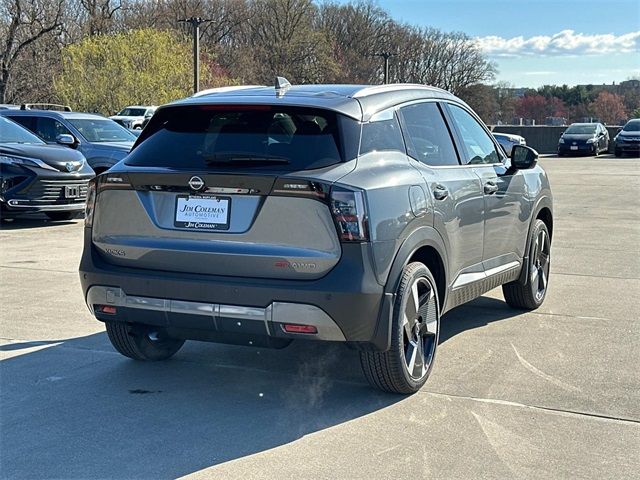 2025 Nissan Kicks SR