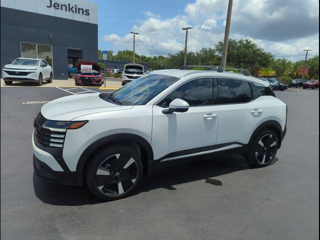 2025 Nissan Kicks SR