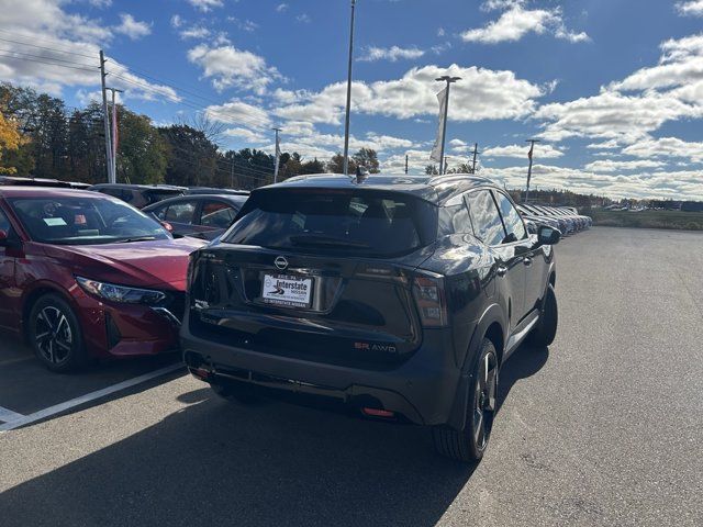 2025 Nissan Kicks SR