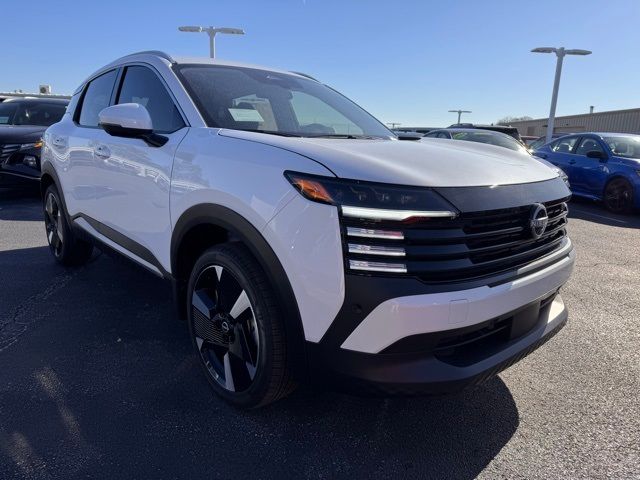 2025 Nissan Kicks SR