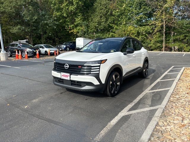 2025 Nissan Kicks SR