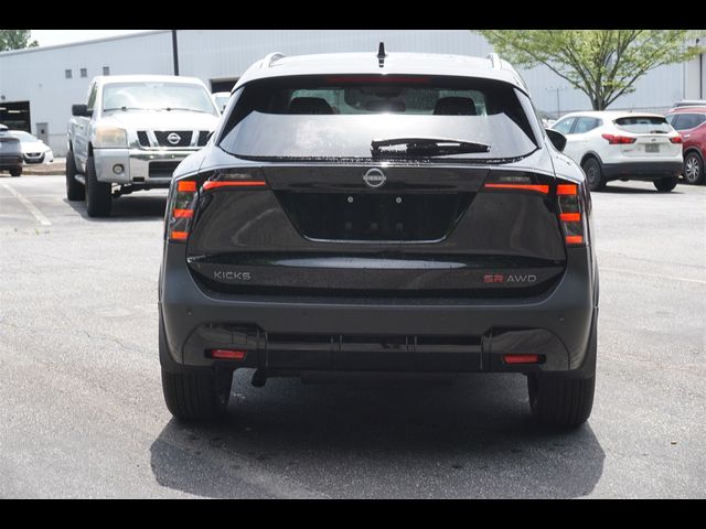 2025 Nissan Kicks SR