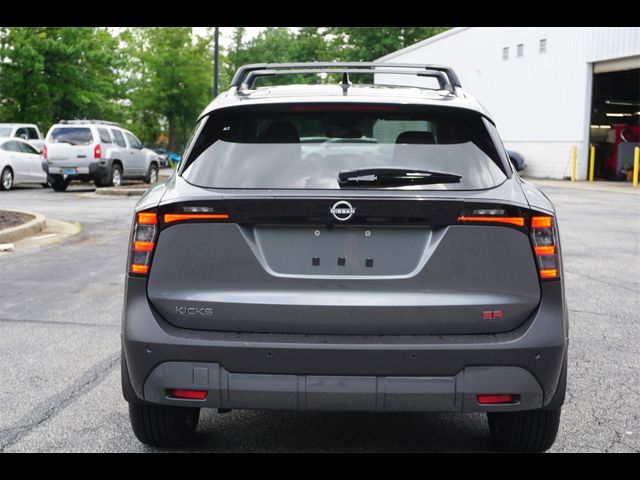 2025 Nissan Kicks SR