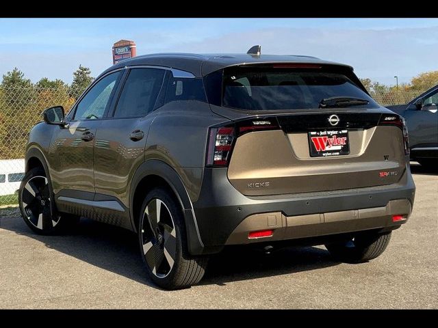 2025 Nissan Kicks SR