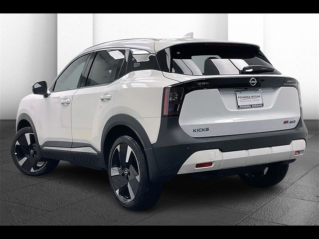 2025 Nissan Kicks SR