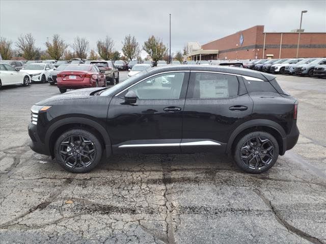 2025 Nissan Kicks SR