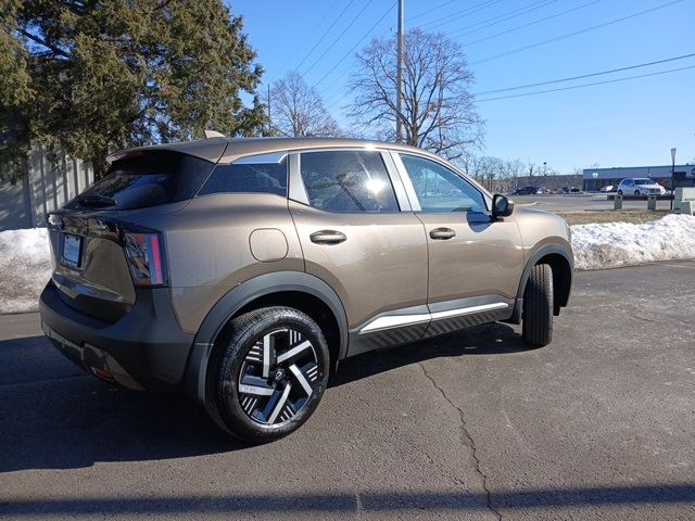 2025 Nissan Kicks SV