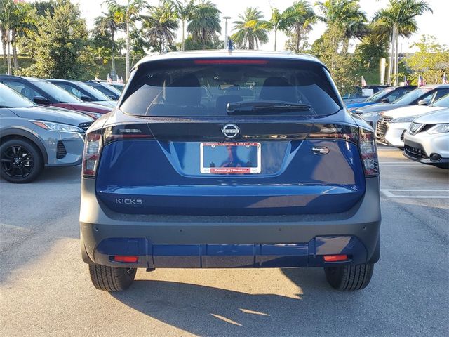 2025 Nissan Kicks SV