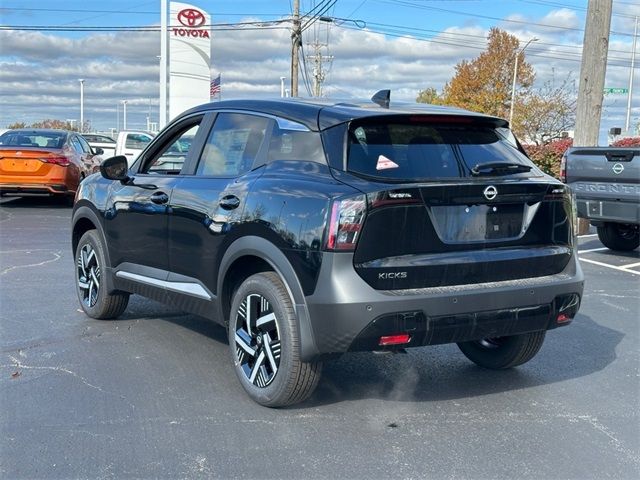 2025 Nissan Kicks SV