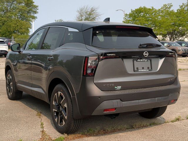 2025 Nissan Kicks SV