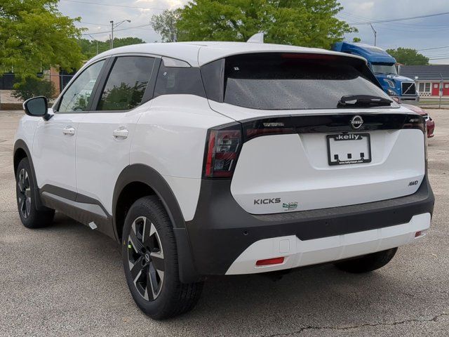 2025 Nissan Kicks SV