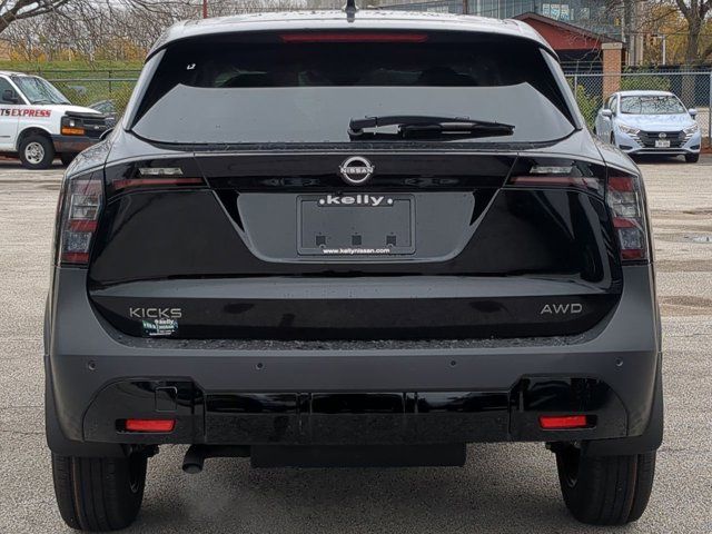 2025 Nissan Kicks SV