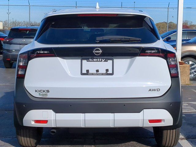 2025 Nissan Kicks SV