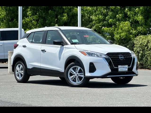 2025 Nissan Kicks Play S