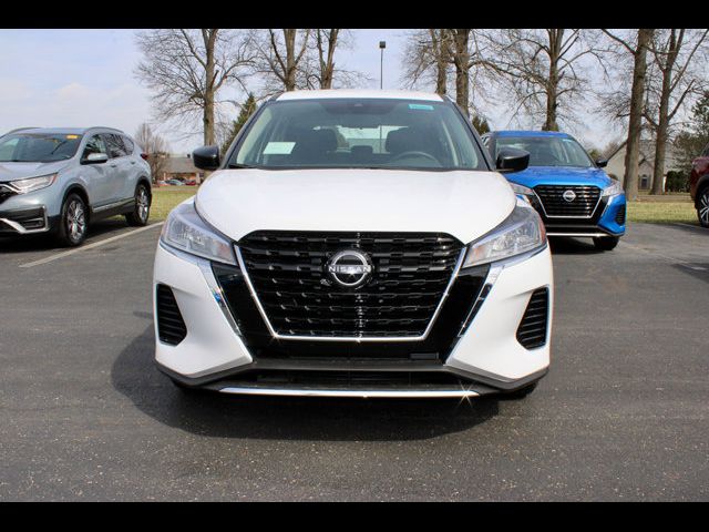 2025 Nissan Kicks Play S