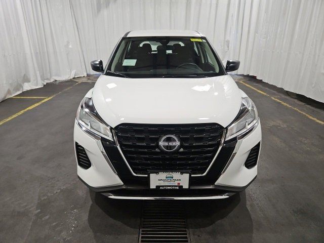 2025 Nissan Kicks Play S