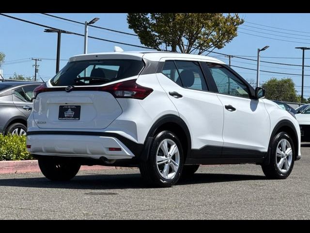 2025 Nissan Kicks Play S