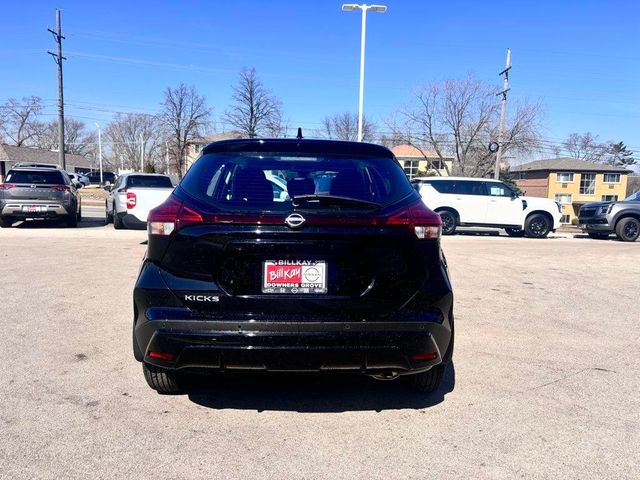 2025 Nissan Kicks Play S