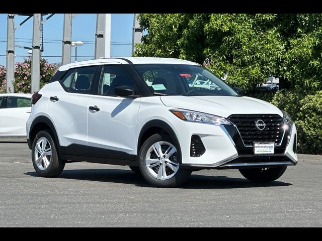 2025 Nissan Kicks Play S