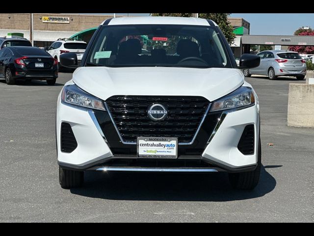 2025 Nissan Kicks Play S
