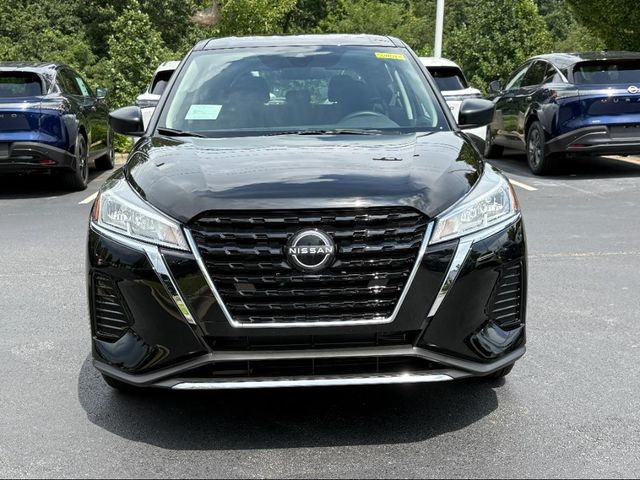 2025 Nissan Kicks Play S