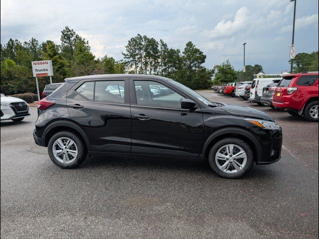 2025 Nissan Kicks Play S