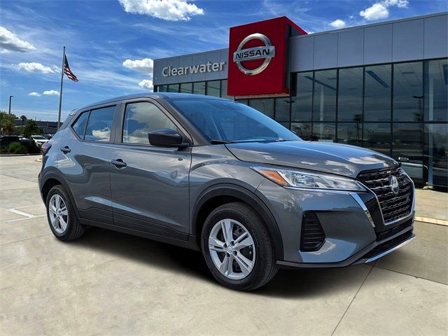 2025 Nissan Kicks Play S