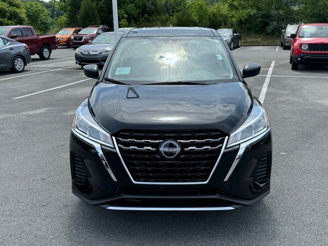 2025 Nissan Kicks Play S