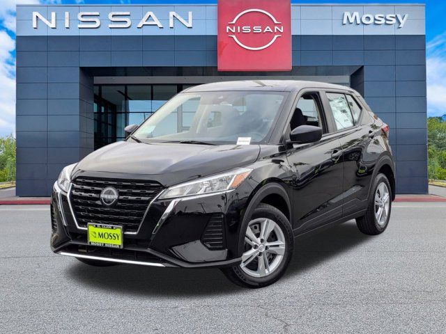 2025 Nissan Kicks Play S