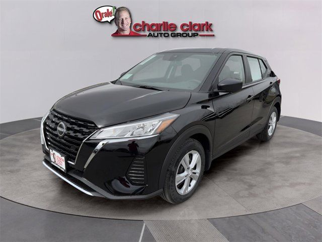 2025 Nissan Kicks Play S