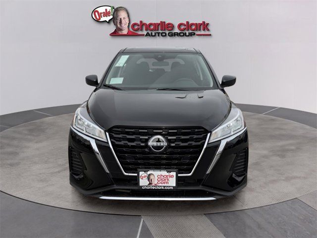 2025 Nissan Kicks Play S
