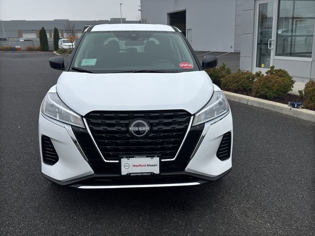 2025 Nissan Kicks Play S