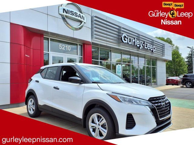 2025 Nissan Kicks Play S