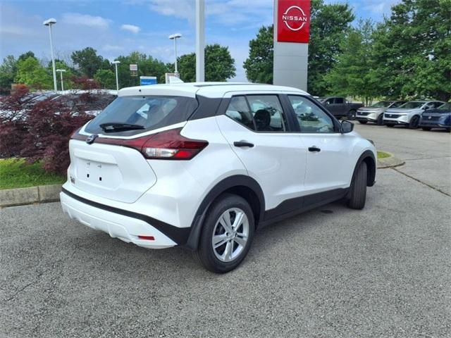 2025 Nissan Kicks Play S