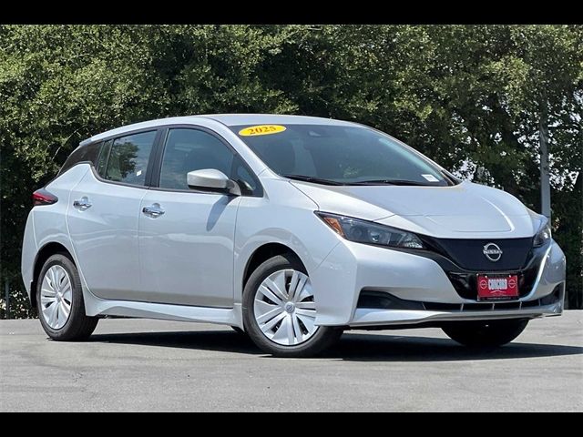 2025 Nissan Leaf S