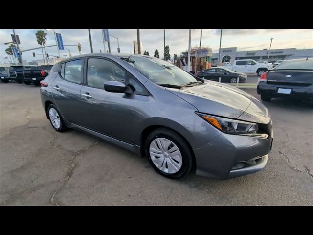 2025 Nissan Leaf S