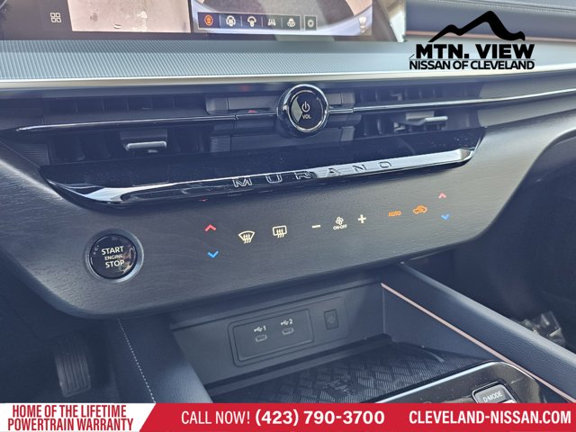 Vehicle image 14 of 19