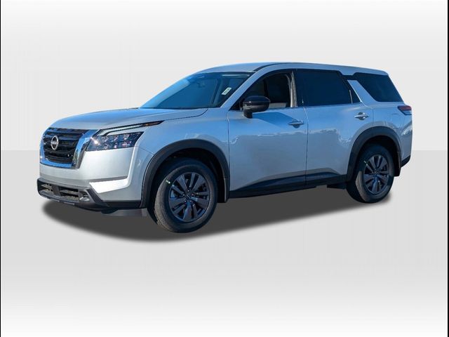 2025 Nissan Pathfinder S