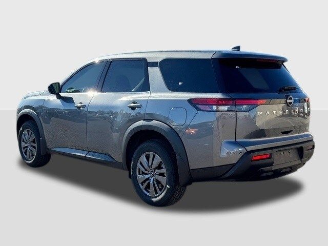 2025 Nissan Pathfinder S