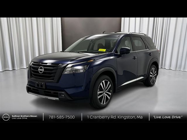 2025 Nissan Pathfinder Platinum